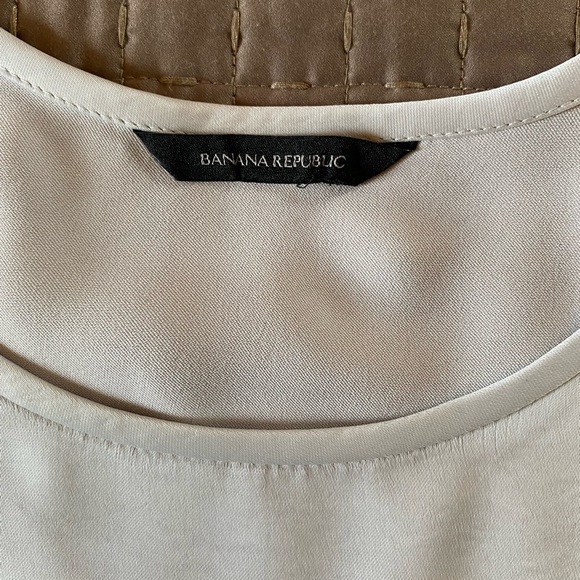 NWOT - BANANA REPUBLIC MATTE SATIN TANK - Picture 5 of 5